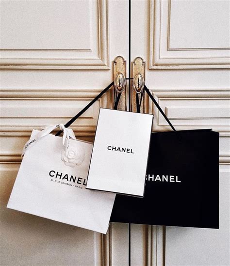 chanel shopping bags tumblr